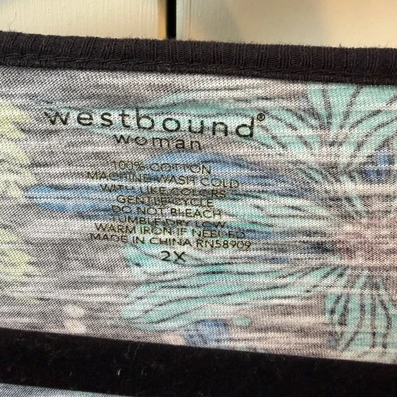 Westbound Black Floral Short Sleeve Top - Picture 2 of 6